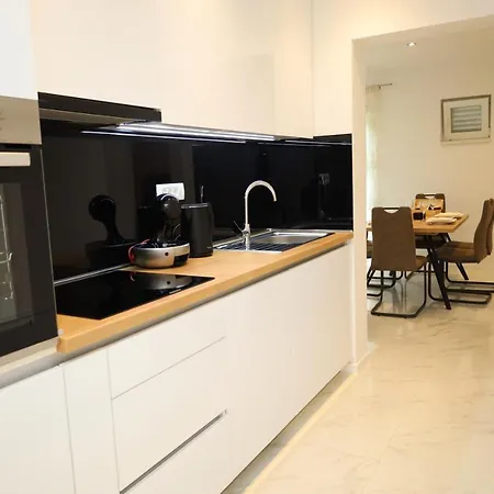 Dalmata D * ポドストラナ