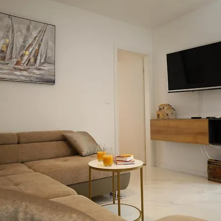 Dalmata D ポドストラナ