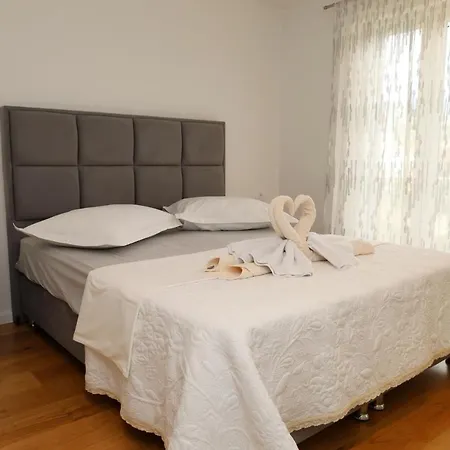 Dalmata D アパート